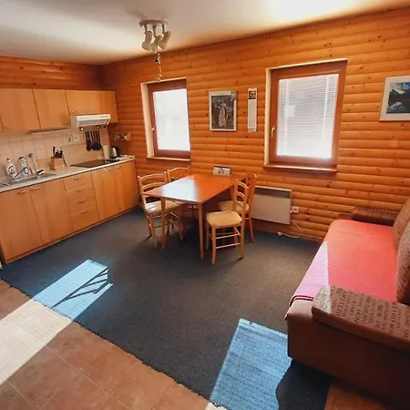 Kristina - Bez Kontaktu S Ubytovatelom 